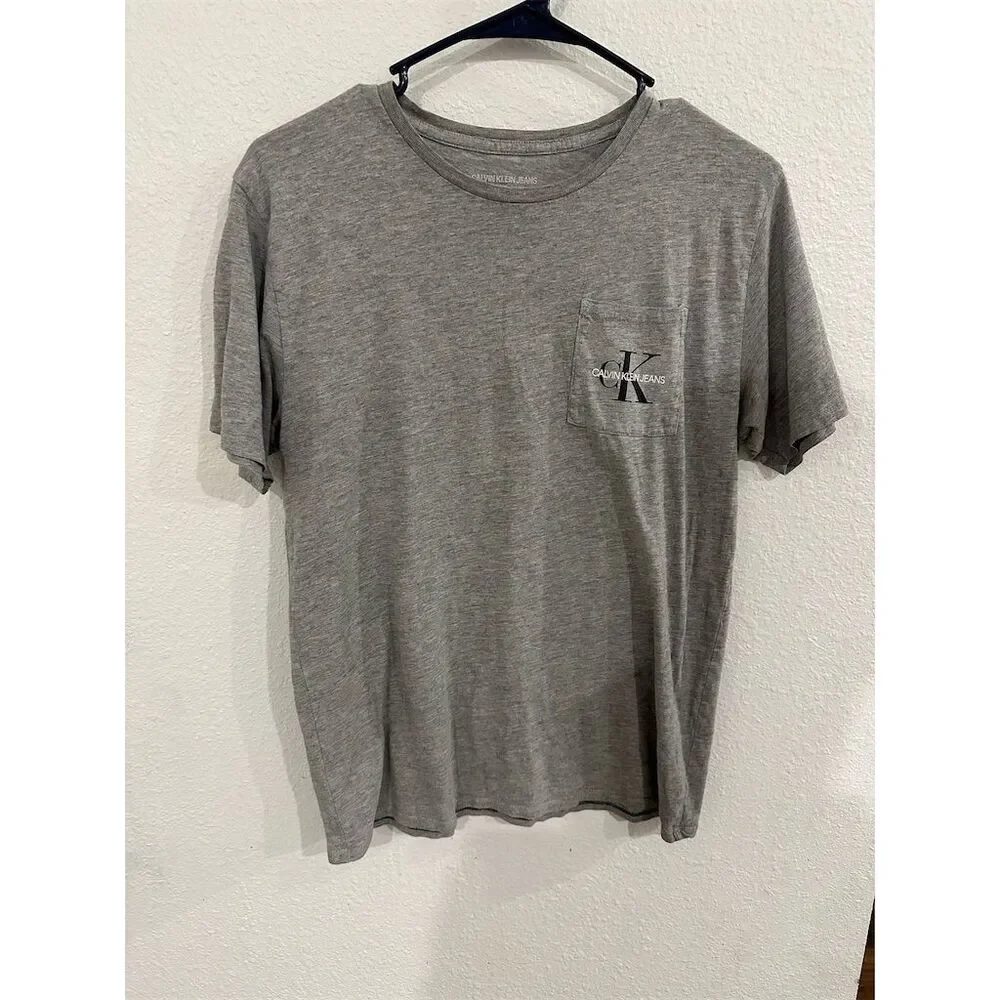 Calvin Klein Boys T-Shirt XL Gray Short Sleeve Crew Neck Casual Top - Picture 1 of 3